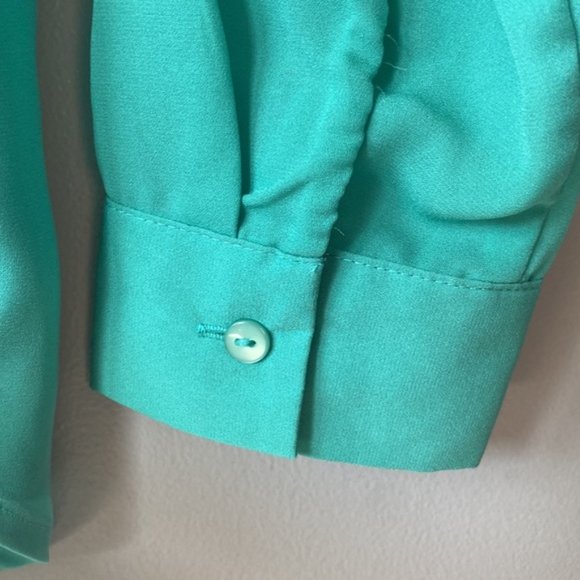 Mossimo Deep V Blouse - Picture 6 of 8